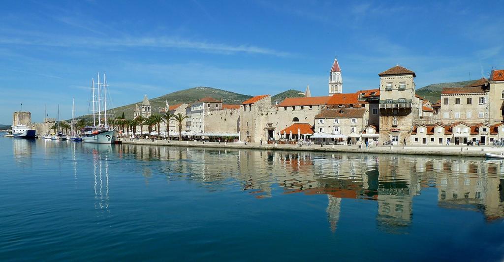 Apartments And Rooms Misic Trogir Kültér fotó